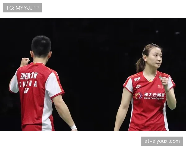 黄雅琼赛场拼到炸，下一秒机场变身女明星，这反差我消化不了